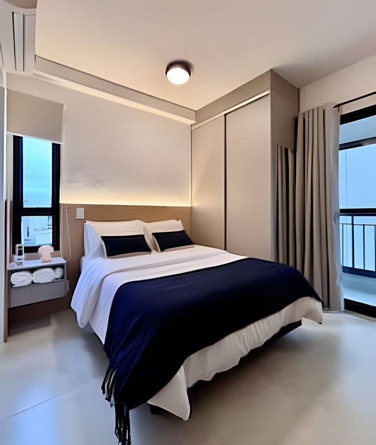 Studio com Espaço de Trabalho em Pinheiros Jardins
