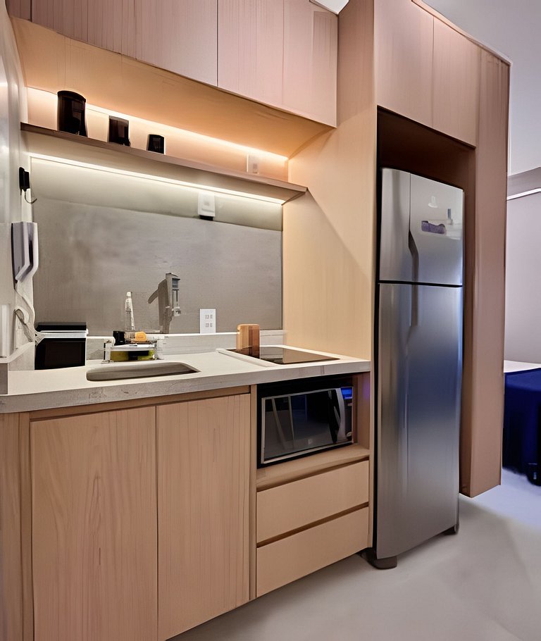 Studio com Espaço de Trabalho em Pinheiros Jardins