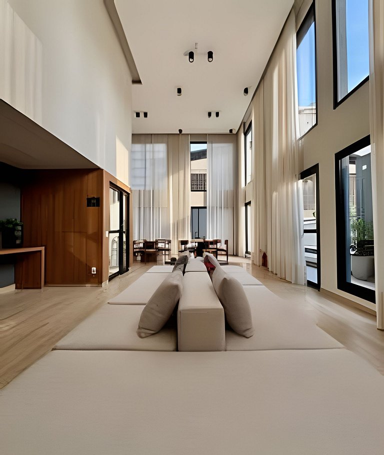 Studio com Espaço de Trabalho em Pinheiros Jardins