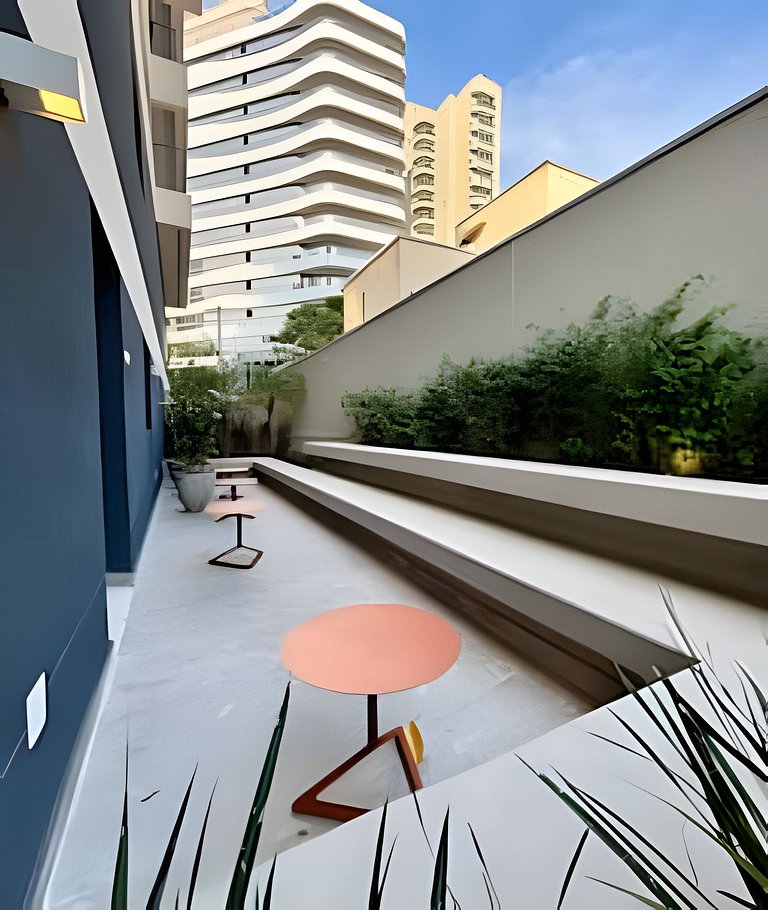 Studio com Espaço de Trabalho em Pinheiros Jardins