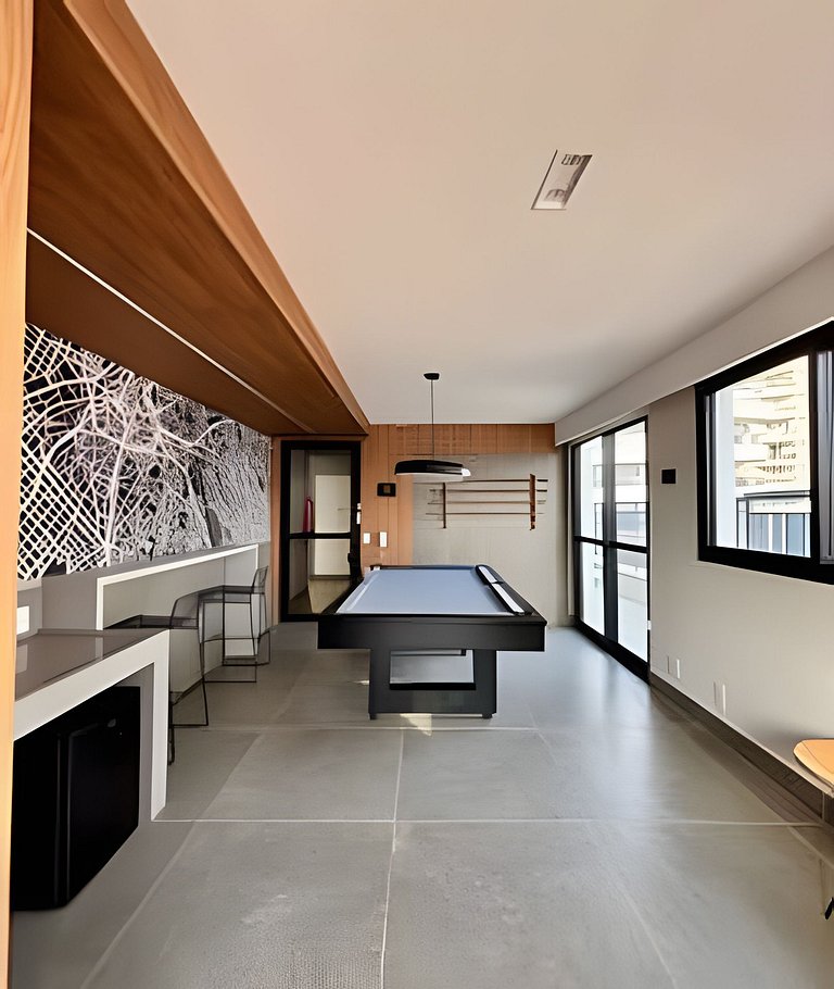Studio com Espaço de Trabalho em Pinheiros Jardins