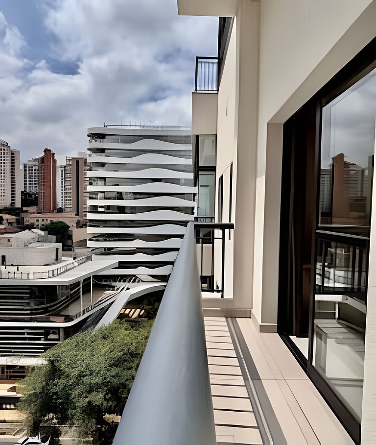 Studio Moderno Completo Pinheiros Jardins SP