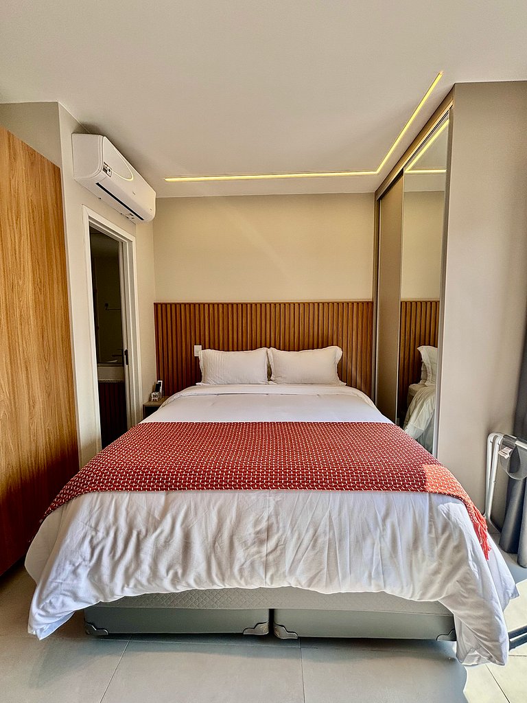 Studio Moderno Completo Pinheiros Jardins SP