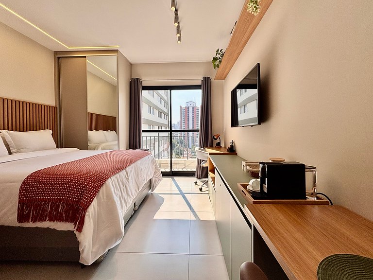 Studio Moderno Completo Pinheiros Jardins SP
