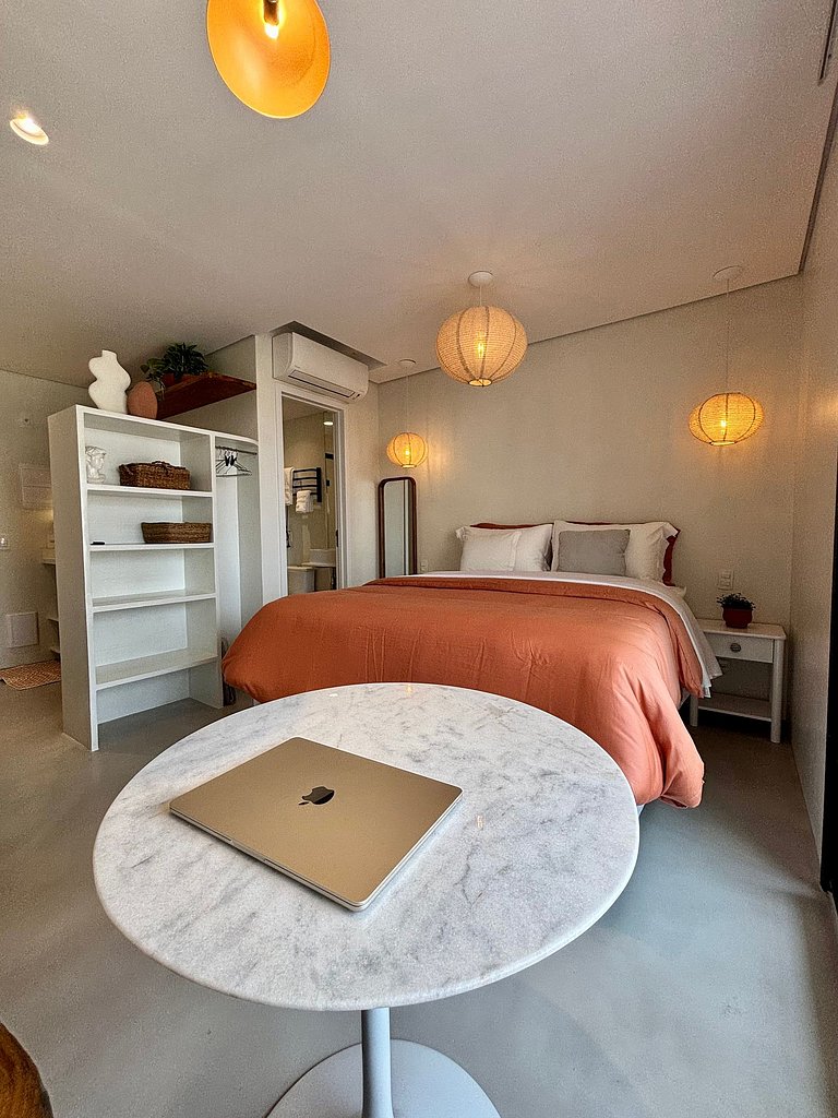 Studio Atemporal com Garagem Pinheiros Jardins SP