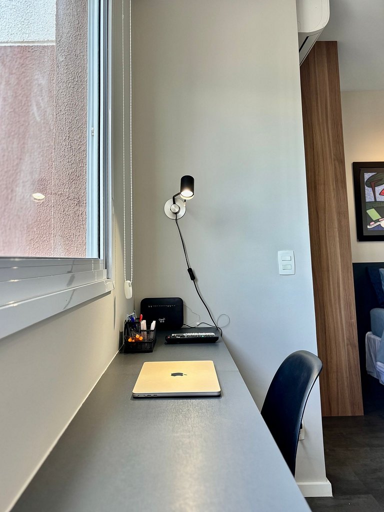 Studio com vaga na garagem Pinheiros Jardins SP