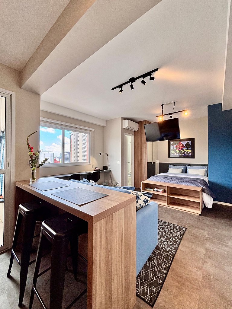 Studio com vaga na garagem Pinheiros Jardins SP