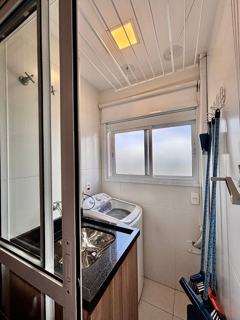 Studio com vaga na garagem Pinheiros Jardins SP