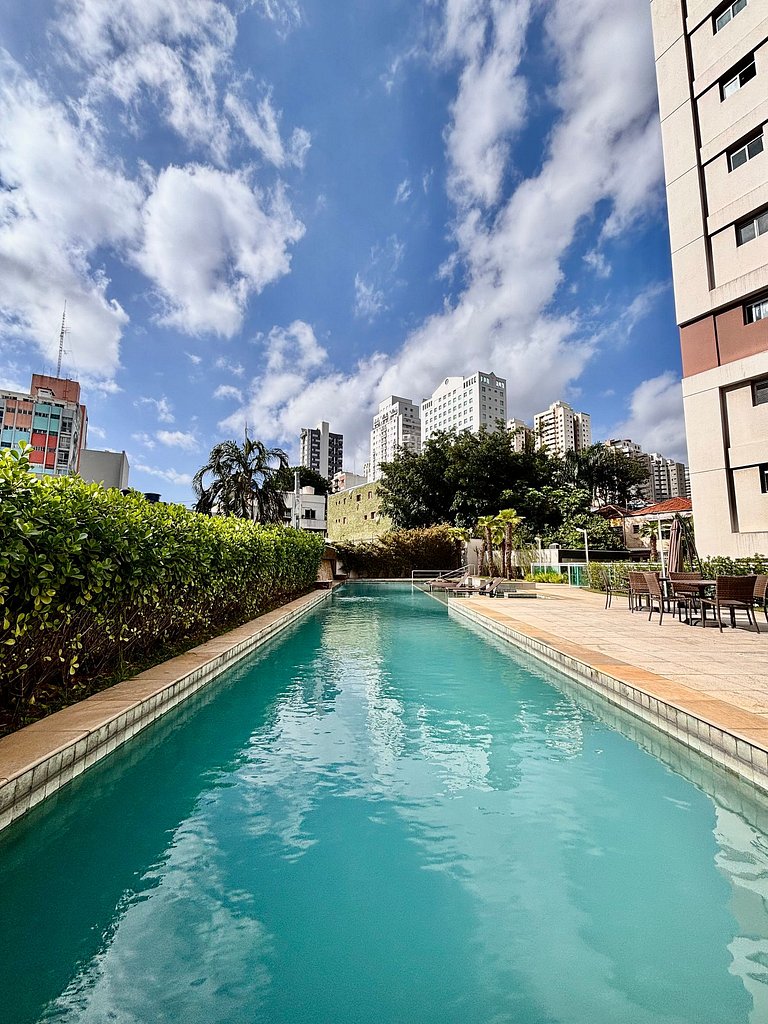 Studio com vaga na garagem Pinheiros Jardins SP