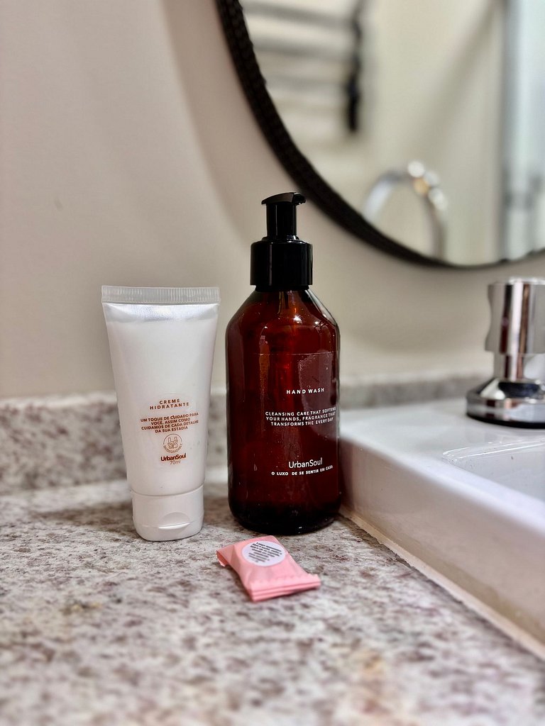 NOVO Studio Amplo e Moderno em Pinheiros Jardins