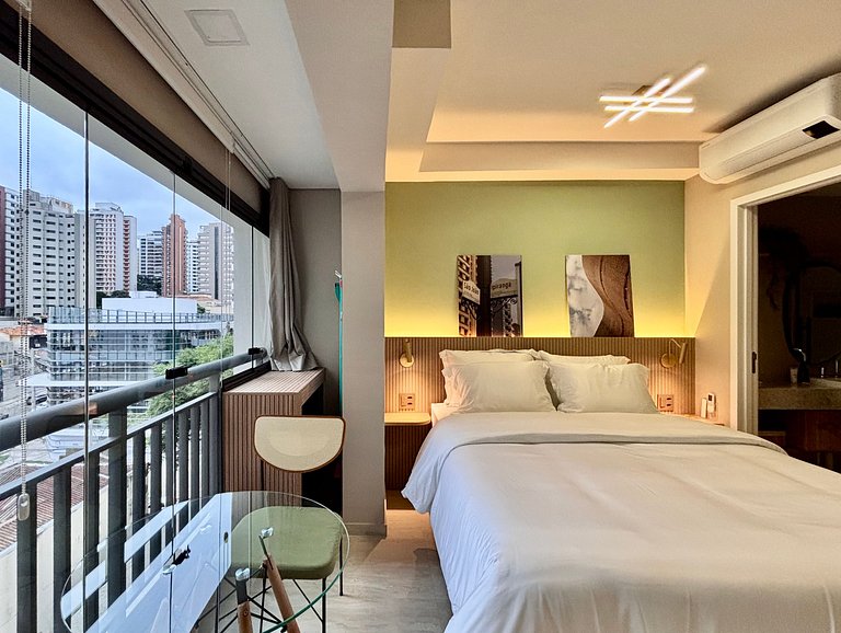 NOVO Studio Amplo e Moderno em Pinheiros Jardins