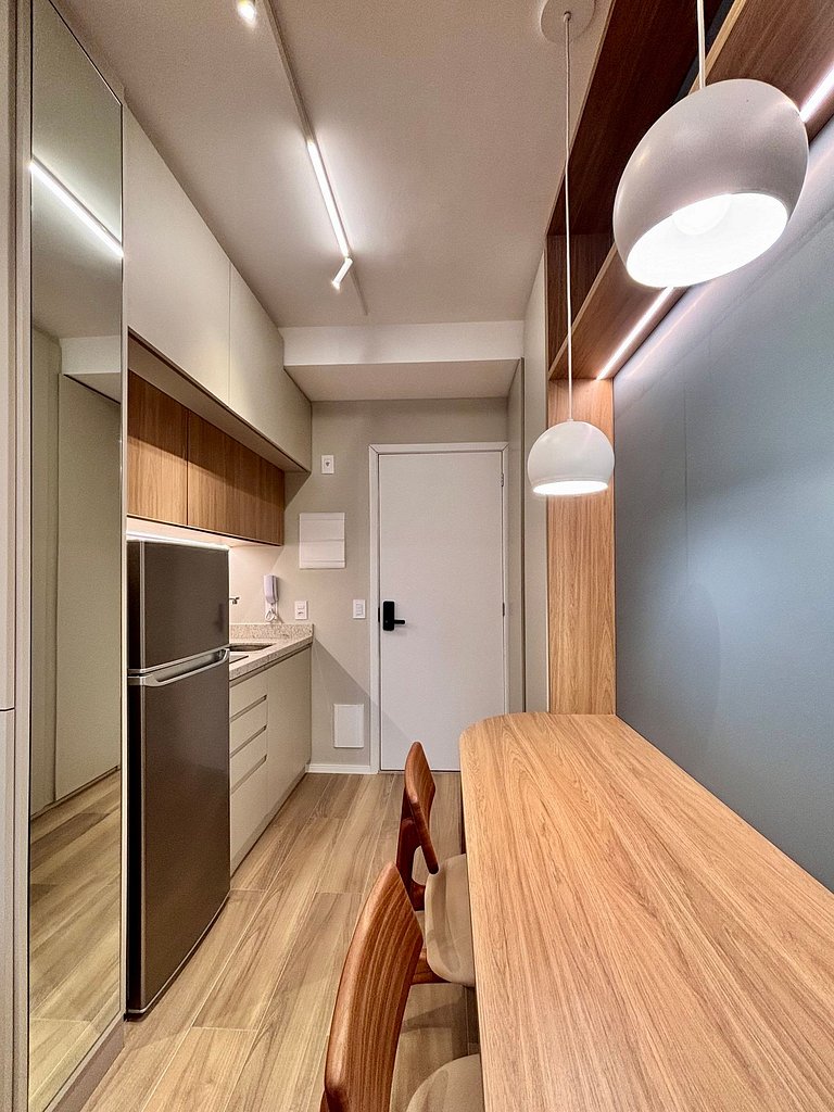 Studio planejado para longas estadias em Pinheiros