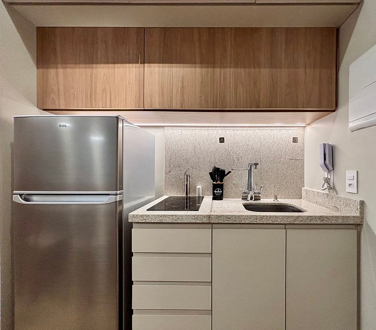 Studio planejado para longas estadias em Pinheiros