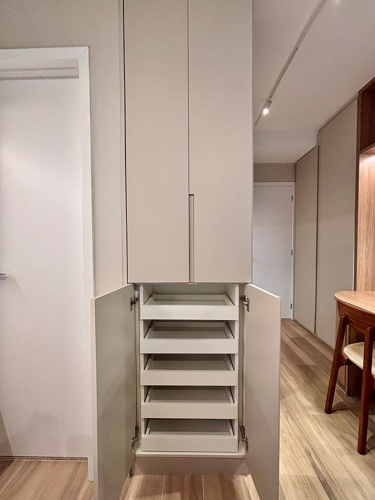 Studio planejado para longas estadias em Pinheiros