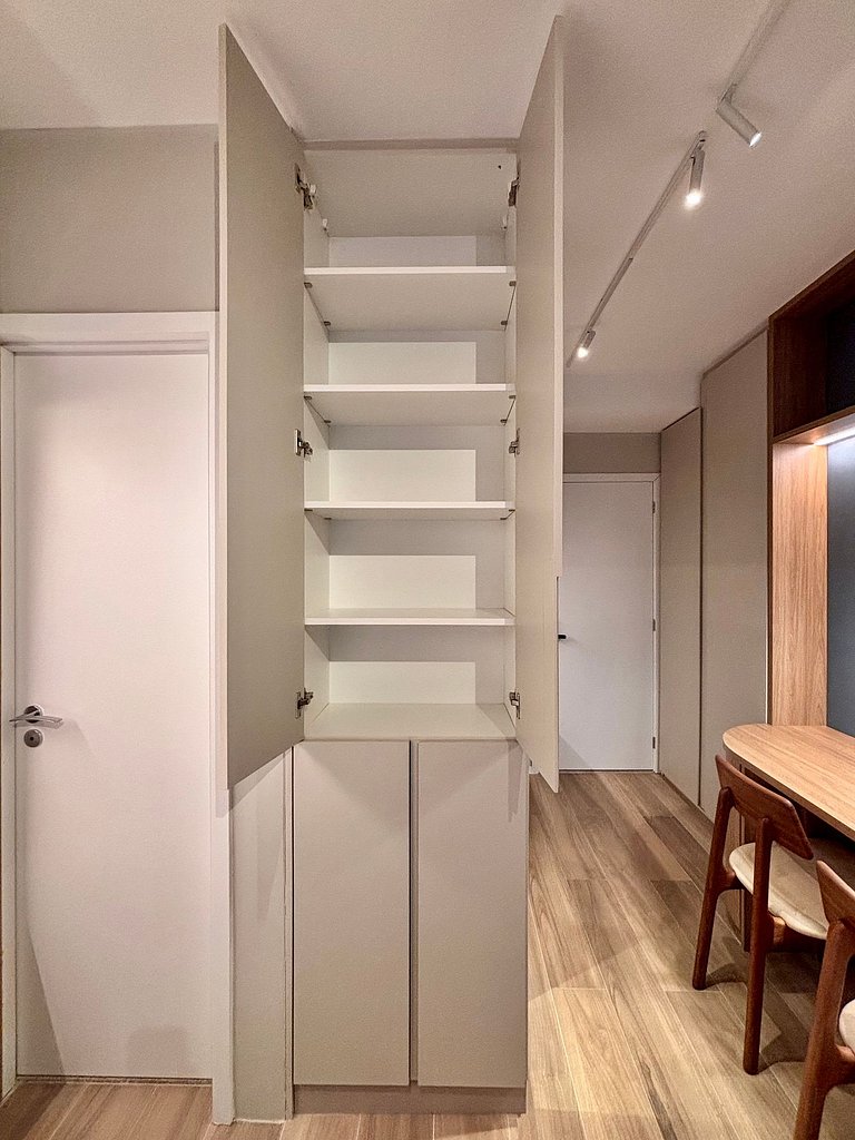 Studio planejado para longas estadias em Pinheiros