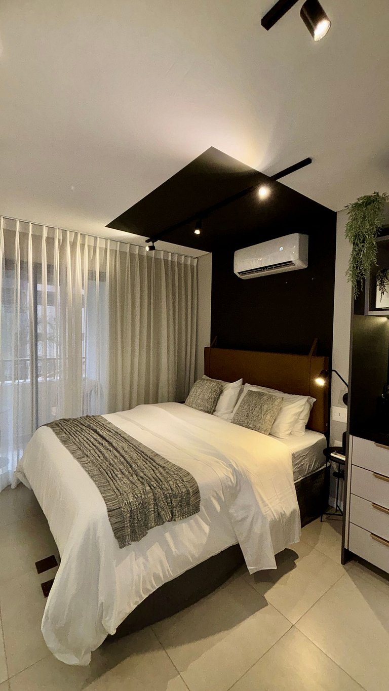Studio Pinheiros Metrô Oscar Freire Jardins SP