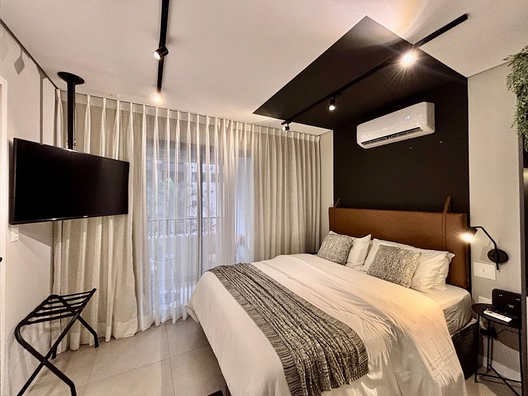 NOVO Studio Pinheiros 400m estação Oscar Freire