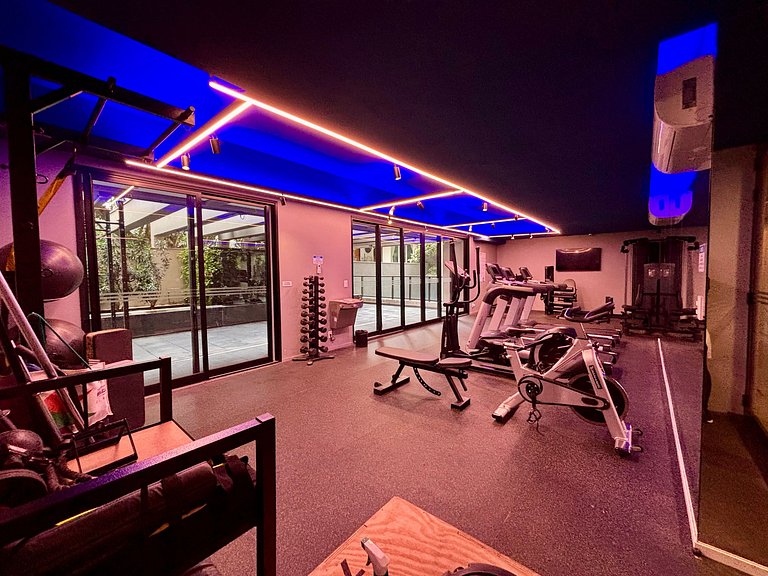 NOVO Studio Pinheiros 400m estação Oscar Freire