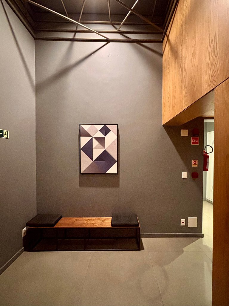 NOVO Studio Pinheiros 400m estação Oscar Freire