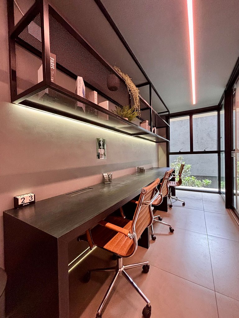 NOVO Studio Pinheiros 400m estação Oscar Freire