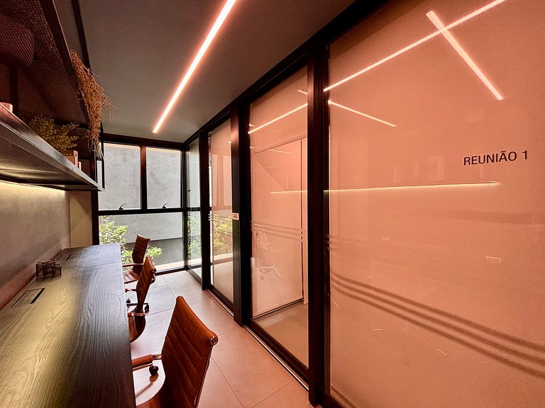 NOVO Studio Pinheiros 400m estação Oscar Freire