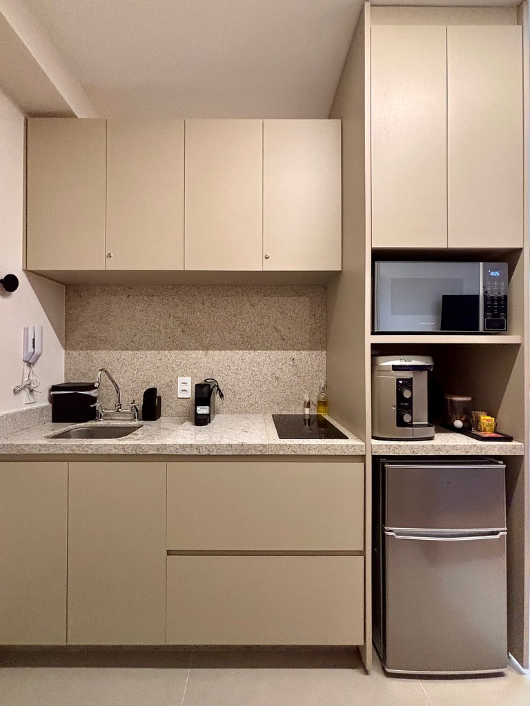 Studio Compacto e Completo Pinheiros Jardins SP