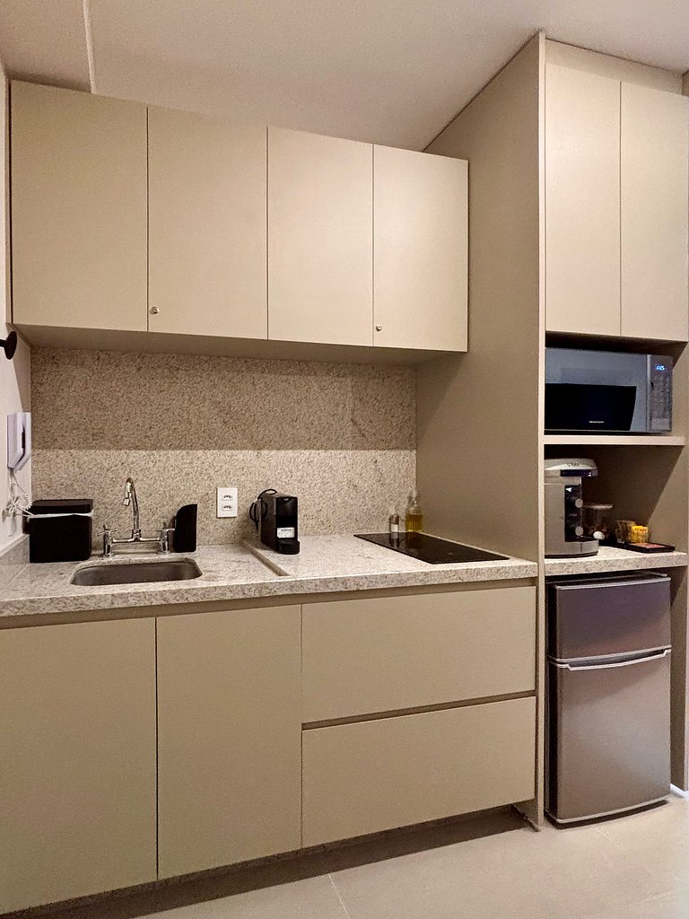 Studio Compacto e Completo Pinheiros Jardins SP