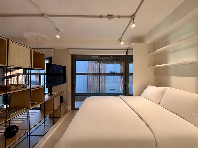 Studio Design com Garagem • Piscina • Itaim Bibi