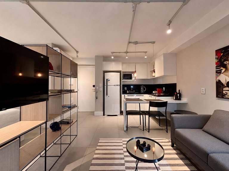Studio Design com Garagem • Piscina • Itaim Bibi