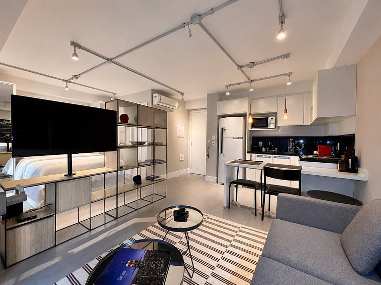 Studio Design com Garagem • Piscina • Itaim Bibi