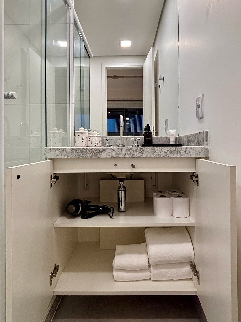 Studio Design com Garagem • Piscina • Itaim Bibi