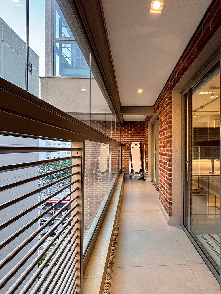 Studio Design com Garagem • Piscina • Itaim Bibi