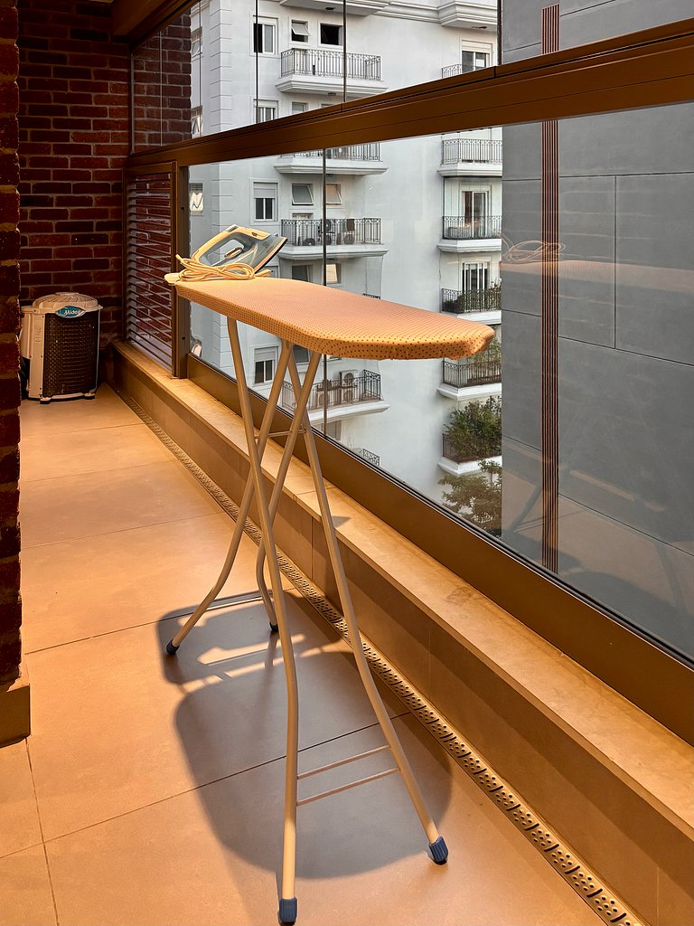 Studio Design com Garagem • Piscina • Itaim Bibi