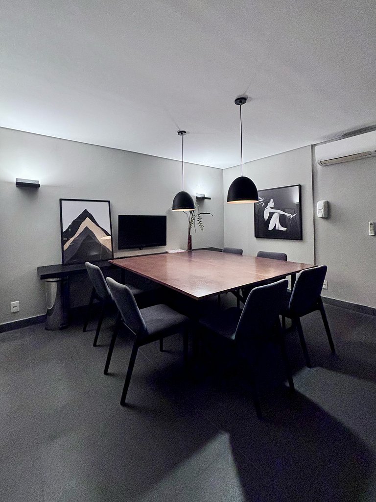 Studio Design com Garagem • Piscina • Itaim Bibi
