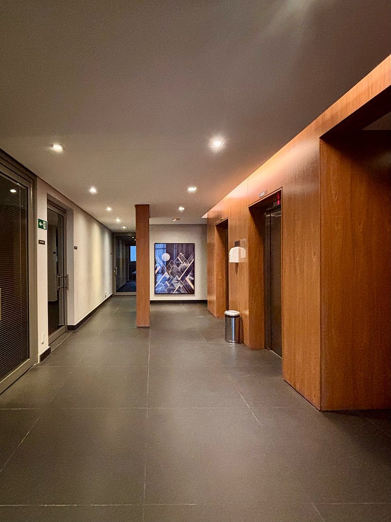 Studio Design com Garagem • Piscina • Itaim Bibi
