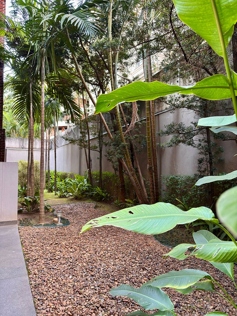 Studio Design com Garagem • Piscina • Itaim Bibi