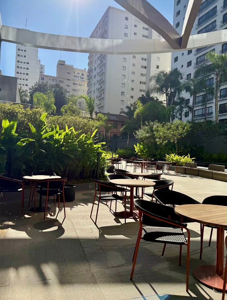 Studio no Jardins Ibirapuera com Garagem